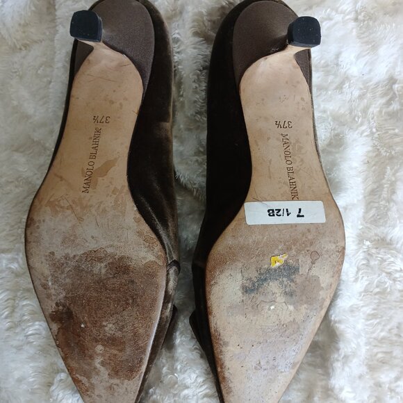 VINTAGE MANOLO BLAHNIK 7 1/2 BROWN VELVET PUMP - Picture 4 of 5